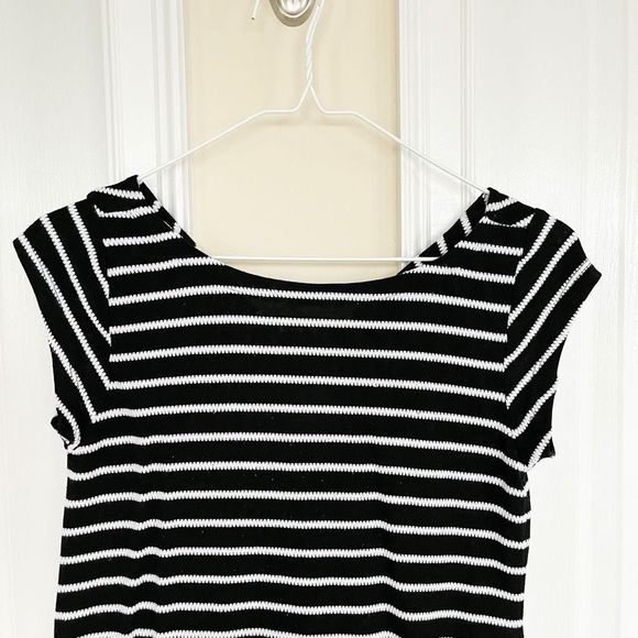 Loft Women's Black Crew Textured Stripes Cap Short Sleeves Top Size XXSP - Picture 2 of 11